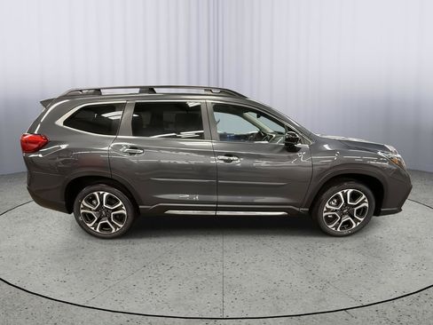 Used 2026 Subaru Ascent Touring AWD/4WD image 7