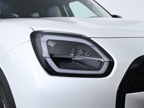 Certified 2025 MINI Cooper Countryman S w/ Comfort Package Max AWD/4WD image 10