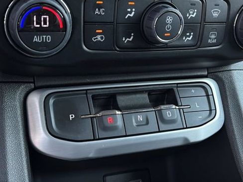Used 2023 GMC Acadia SLE w/ Driver Convenience Package AWD/4WD image 28