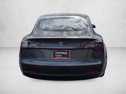 Used 2022 Tesla Model 3 image 6