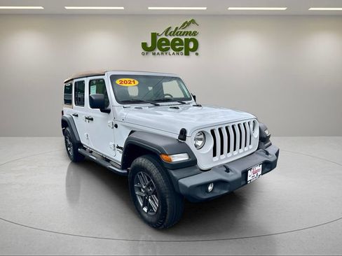 Used 2021 Jeep Wrangler Unlimited Sport AWD/4WD image 3