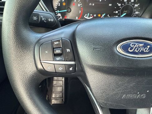 Used 2020 Ford Escape SE image 15