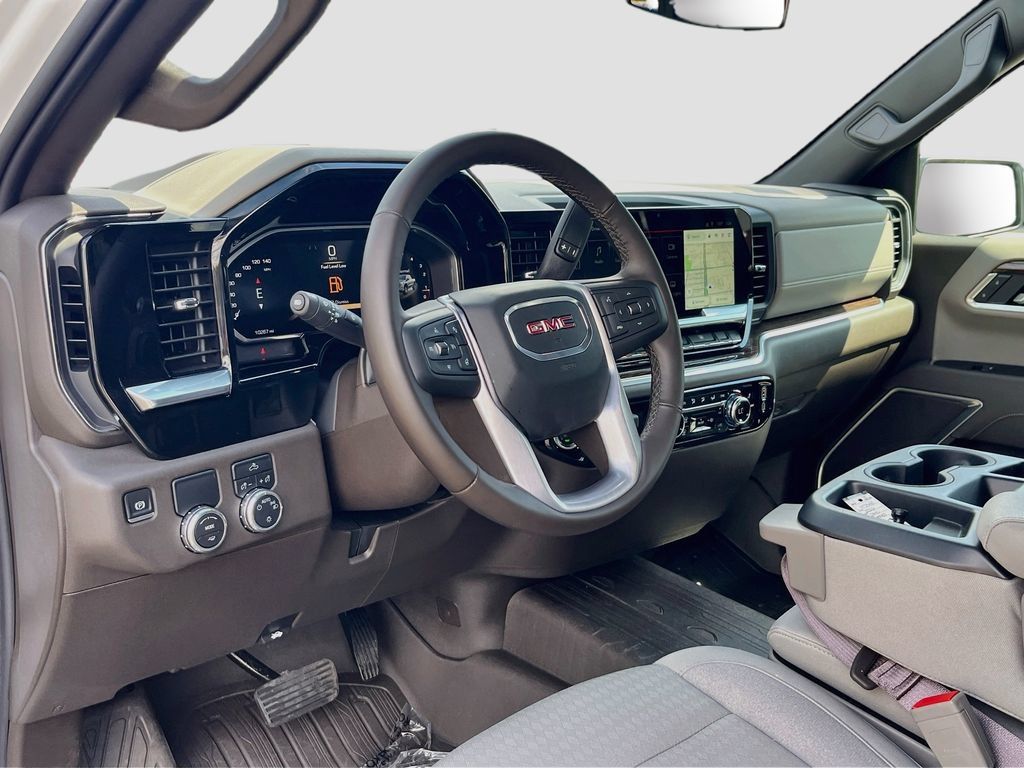 Used 2026 GMC Sierra 1500 SLE w/ LPO, GMC Protection Package RWD image 9