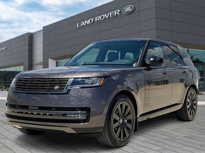 New 2025 Land Rover Range Rover SE