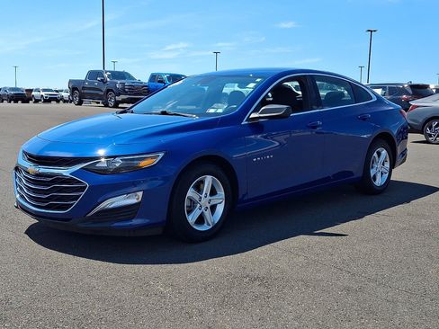 Used 2023 Chevrolet Malibu LS FWD image 3