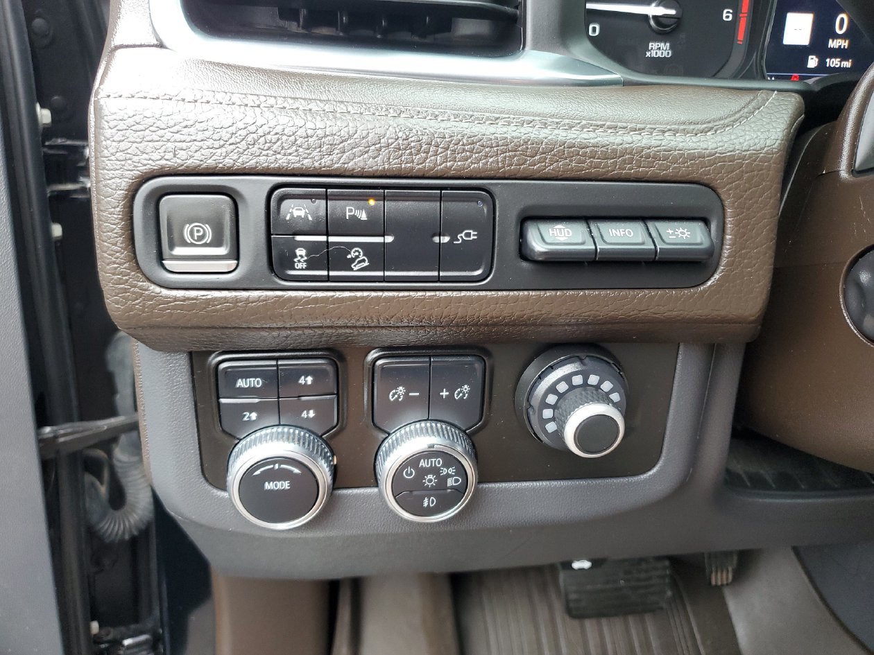 Used 2021 GMC Yukon XL Denali w/ Denali Premium Package AWD/4WD image 29
