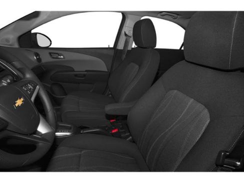 Used 2015 Chevrolet Sonic LT FWD image 11