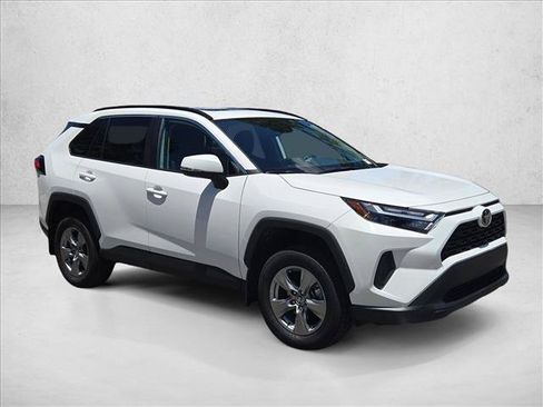 Used 2025 Toyota RAV4 XLE w/ Convenience Package FWD image 3