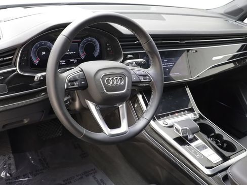 Used 2025 Audi Q7 3.0T Prestige AWD/4WD image 7
