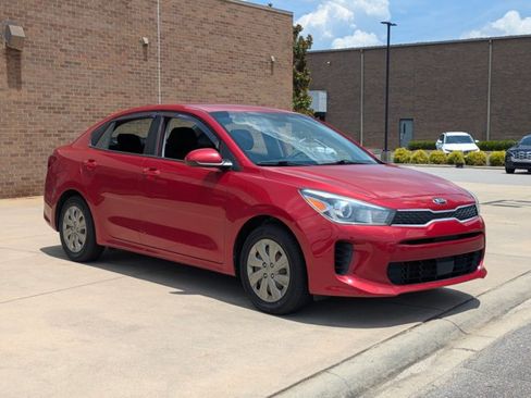 Used 2020 Kia Rio S w/ Technology Package FWD image 3