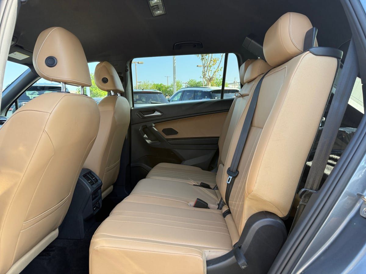 Used 2022 Volkswagen Tiguan SE FWD image 15