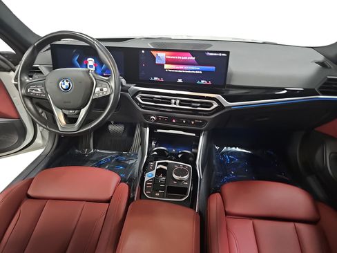 Used 2023 BMW i4 eDrive40 w/ Premium Package RWD image 9