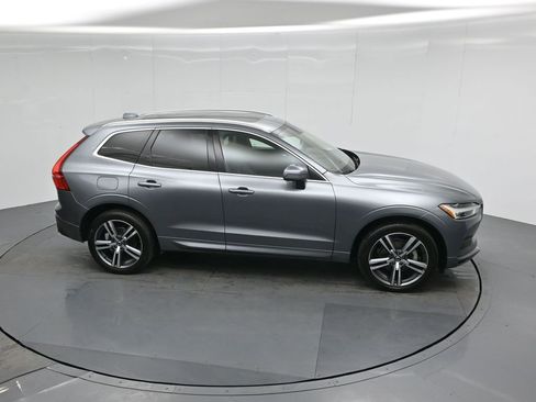 Used 2020 Volvo XC60 T5 Momentum w/ Protection Package Premier image 58