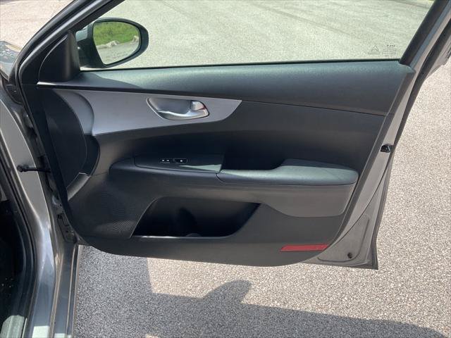 Used 2024 Kia Forte LXS FWD image 28