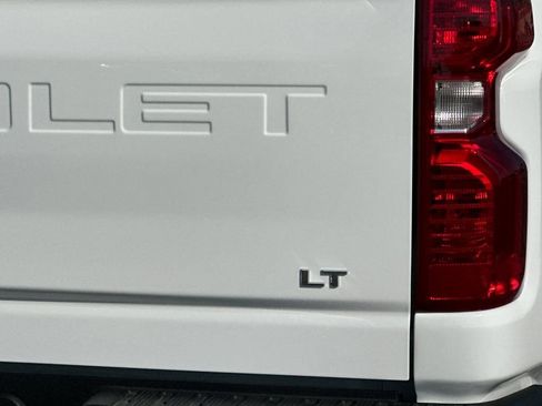 Used 2024 Chevrolet Silverado 2500 LT w/ Convenience Package AWD/4WD image 24