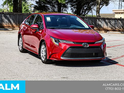 Used 2025 Toyota Corolla LE FWD image 6