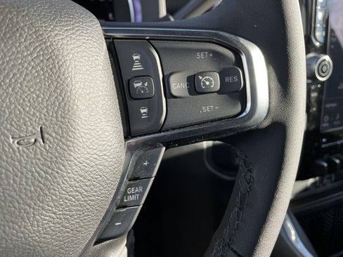 New 2026 RAM 2500 Laramie w/ Sport Appearance Package AWD/4WD image 17