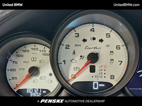 Used 2018 Porsche Macan Turbo image 7