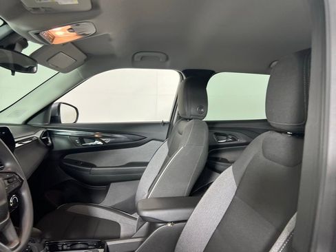 Used 2025 Chevrolet TrailBlazer LT image 22