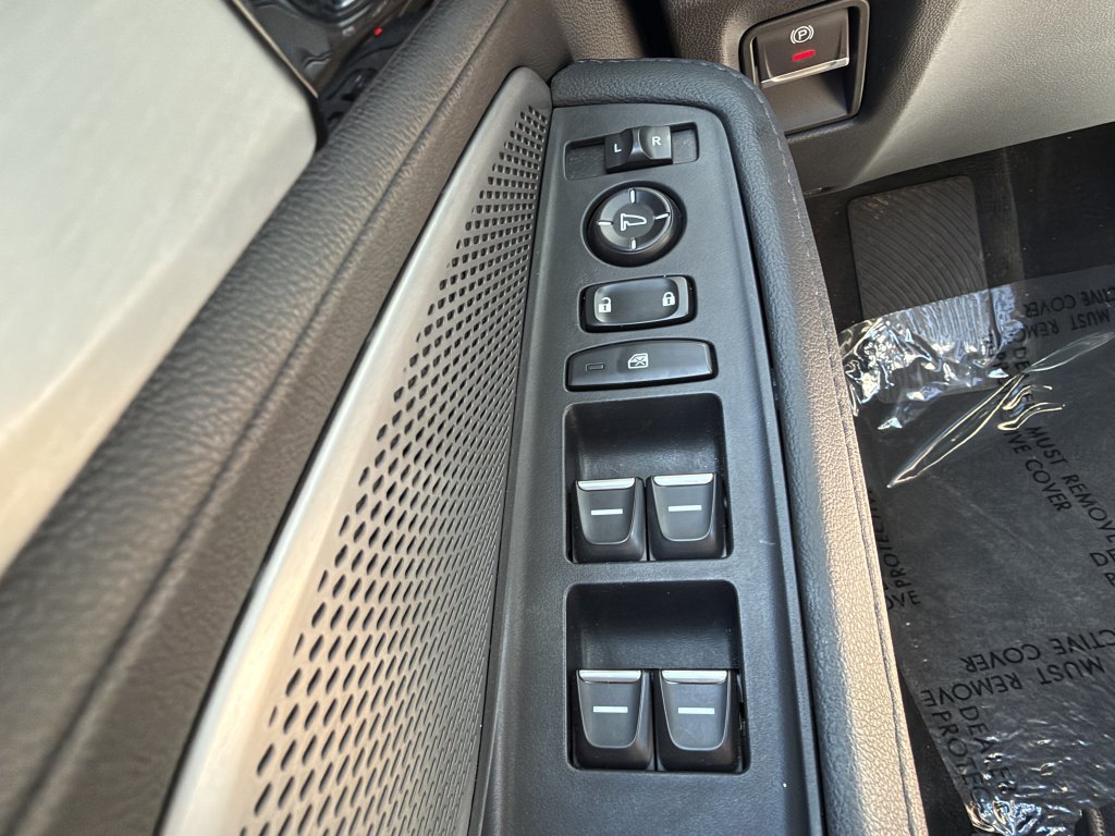 Used 2025 Acura MDX FWD image 26