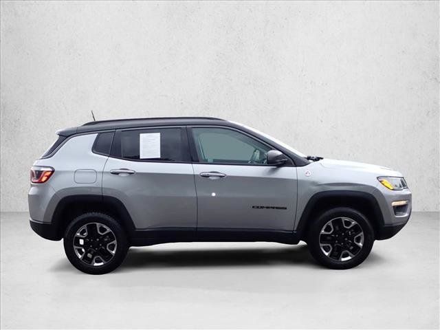 Used 2018 Jeep Compass Trailhawk w/ Leather Interior Group AWD/4WD image 5