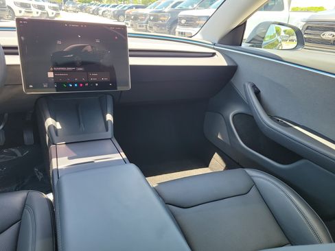 Used 2025 Tesla Model 3 Long Range RWD image 21