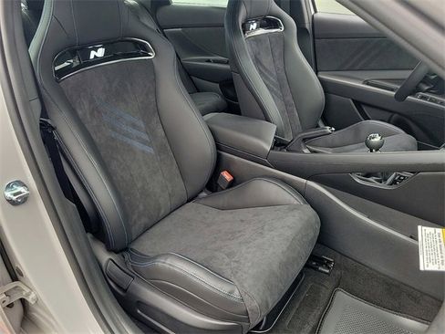 New 2025 Hyundai Elantra N image 15