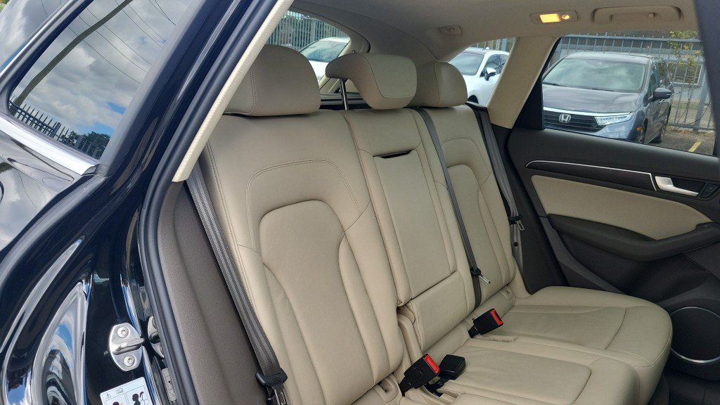 Used 2016 Audi Q5 3.0T Premium Plus w/ Technology Package AWD/4WD image 25