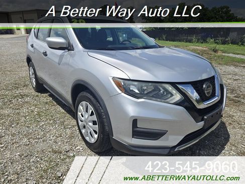 Used 2020 Nissan Rogue S AWD/4WD image 3