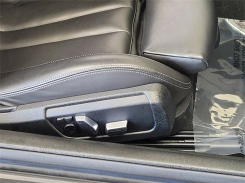 Used 2020 BMW M4 Convertible w/ Competition Package image 16