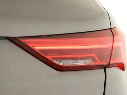 Used 2020 Audi Q3 2.0T Premium Plus w/ Premium Plus Package image 30