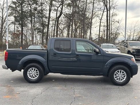 Used 2019 Nissan Frontier SV image 24