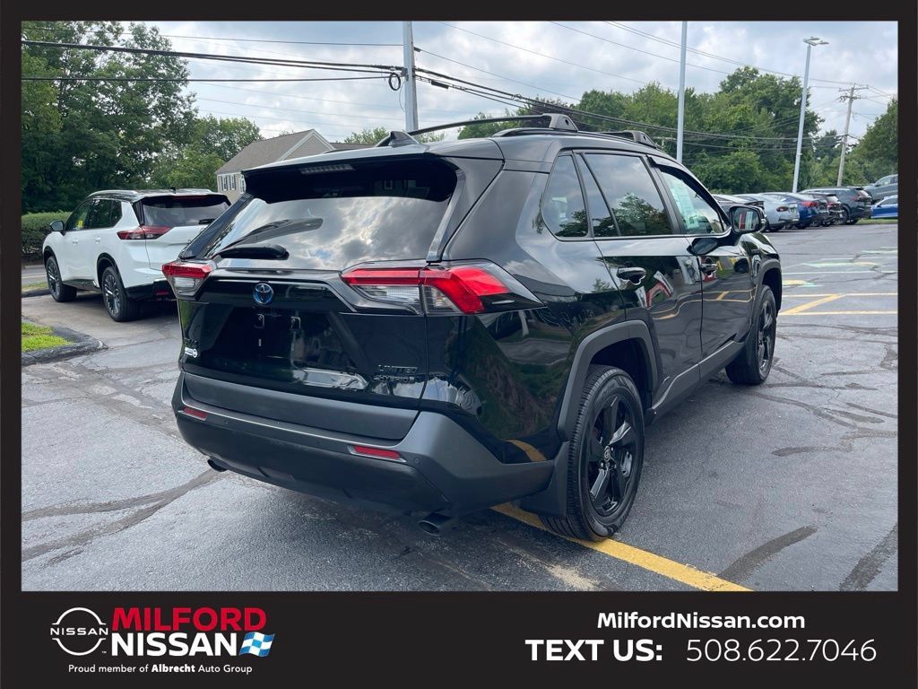 Used 2021 Toyota RAV4 Limited AWD/4WD image 5