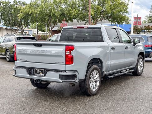 Used 2025 Chevrolet Silverado 1500 Custom image 4