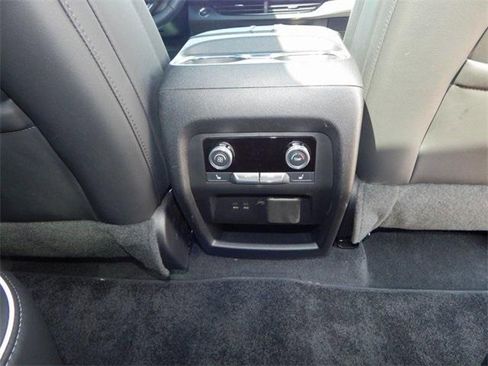 Used 2025 Buick Enclave Avenir w/ Super Cruise Package image 14