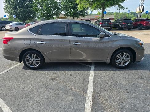 Used 2017 Nissan Sentra SV FWD image 7