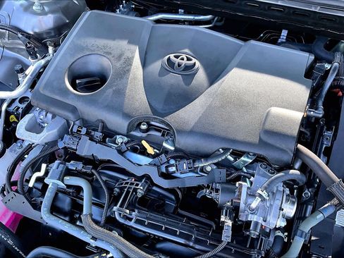 Used 2023 Toyota Camry SE w/ Audio Upgrade Package FWD image 32