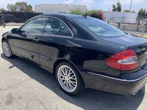 Used 2008 Mercedes-Benz CLK 350 Coupe image 9