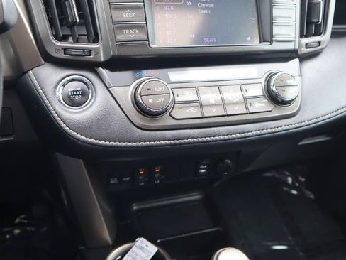 Used 2013 Toyota RAV4 Limited AWD/4WD image 22