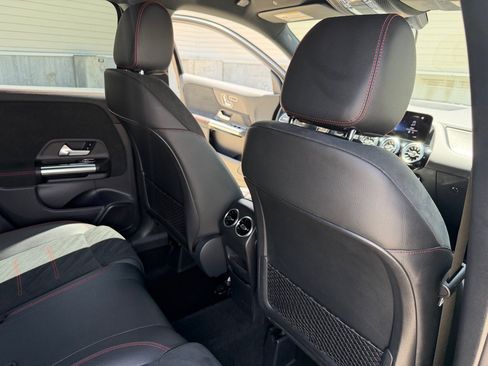 Used 2023 Mercedes-Benz GLA 250 4MATIC image 20