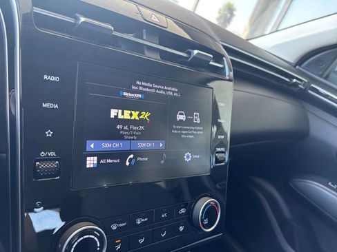 Used 2022 Hyundai Tucson SEL image 12