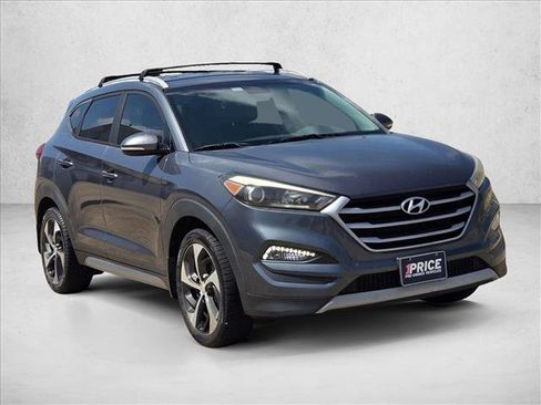 Used 2017 Hyundai Tucson Sport FWD image 3