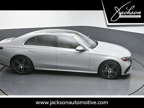 Used 2025 Mercedes-Benz E 350 Sedan image 50