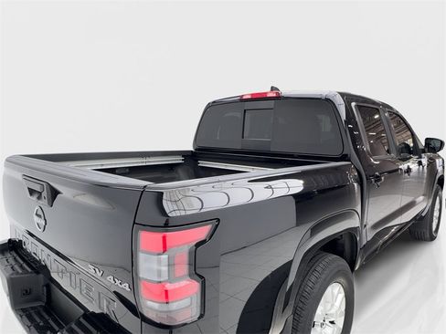 Used 2023 Nissan Frontier SV w/ SV Convenience Package image 13