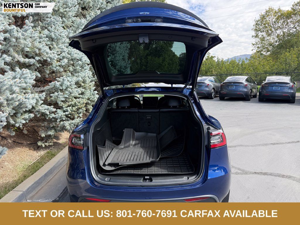 Used 2024 Tesla Model Y Performance AWD/4WD image 32