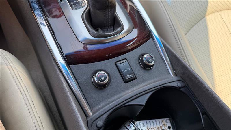 Used 2011 INFINITI G37 x Sedan w/ Premium Pkg AWD/4WD image 29