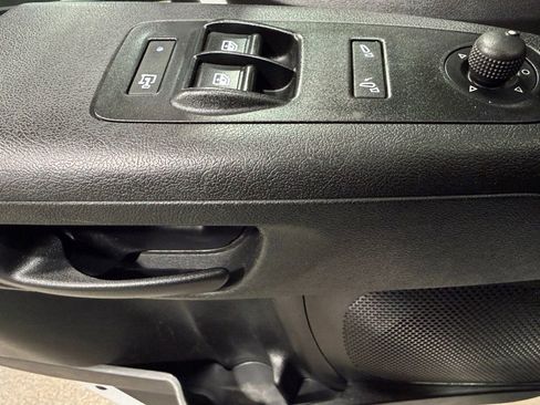 Used 2023 RAM ProMaster 3500 w/ Driver Convenience Group image 17