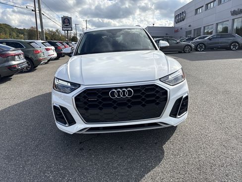 Certified 2023 Audi Q5 2.0T Premium Plus w/ Premium Plus Package image 2