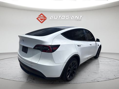 Used 2021 Tesla Model Y Long Range AWD/4WD image 7