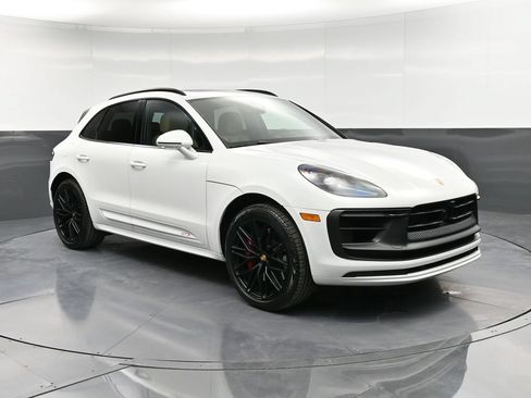 Certified 2025 Porsche Macan GTS AWD/4WD image 10